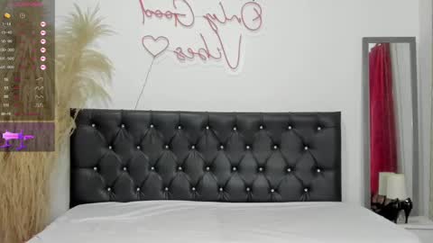 Snapshot of giiny_ chatting on January 4, 9:09 pm pamela online show from January 4, 9:09 pm