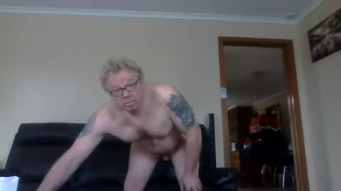 Snapshot of gimmmieoooo chatting on July 4, 11:11 pm gimmmieoooo online show from July 4, 11:11 pm
