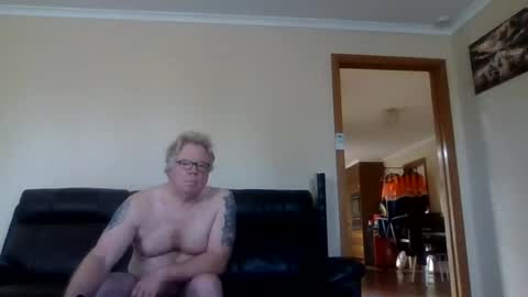Snapshot of gimmmieoooo chatting on July 18, 11:41 pm gimmmieoooo online show from July 18, 11:41 pm