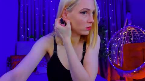 Gina online show from February 8, 12:47 am