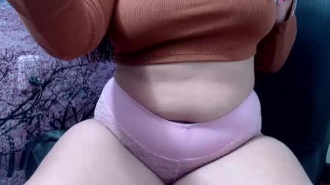 Snapshot of gina_pervertt chatting on February 1, 12:29 am Gina online show from February 1, 12:29 am