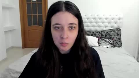 Kate online show from October 3, 9:28 am