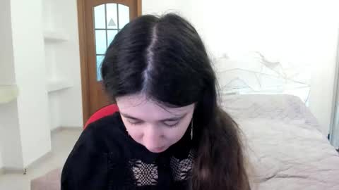 Kate online show from April 29, 7:34 am
