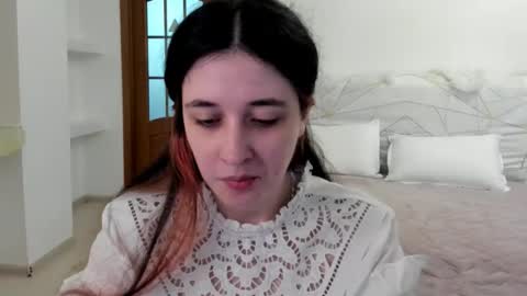 Kate online show from May 17, 9:06 am