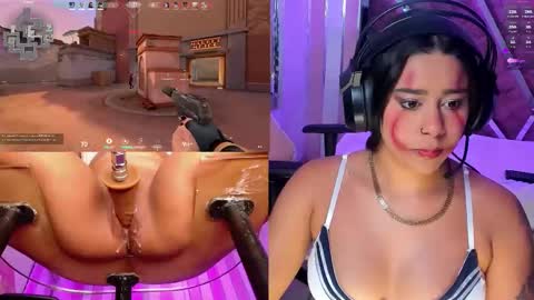 Snapshot of ginakurt_ chatting on October 18, 2:14 am Gina online show from October 18, 2:14 am