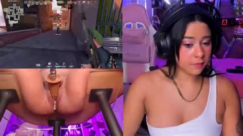 Snapshot of ginakurt_ chatting on October 31, 4:24 am Gina online show from October 31, 4:24 am