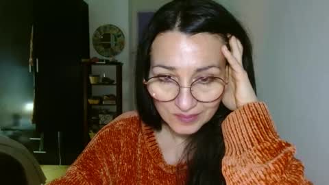 Snapshot of ginaoneon chatting on January 2, 11:38 pm GinaONeon online show from January 2, 11:38 pm