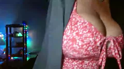 GinaONeon online show from October 25, 7:52 pm