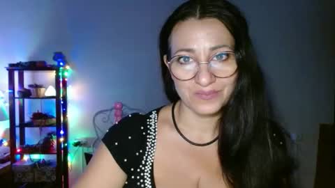GinaONeon online show from October 30, 8:42 pm
