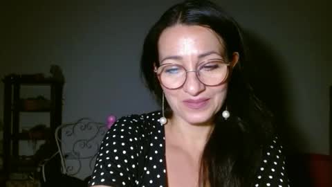 GinaONeon online show from November 8, 9:02 pm