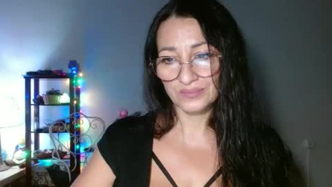 GinaONeon online show from November 14, 7:56 pm