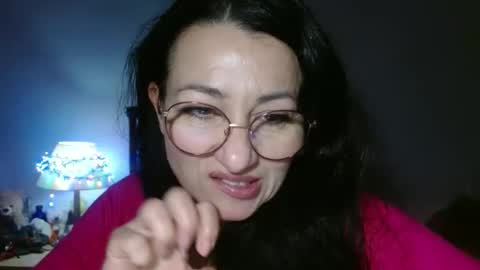 GinaONeon online show from January 6, 8:23 pm