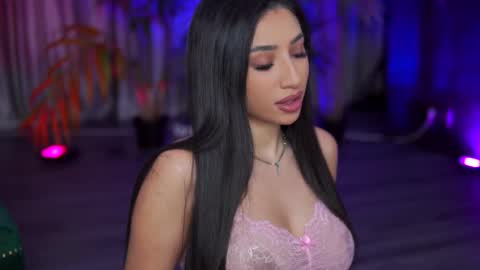 Gina online show from October 4, 7:01 pm