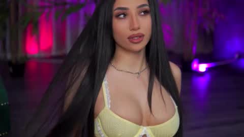 Gina online show from October 25, 7:08 pm