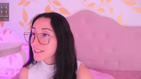 Snapshot of ginevra_esposito chatting on February 12, 1:06 pm Ginn online show from February 12, 1:06 pm