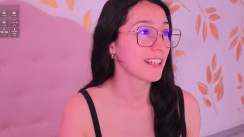 Snapshot of ginevra_esposito chatting on February 17, 12:45 pm Ginn online show from February 17, 12:45 pm