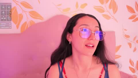 Snapshot of ginevra_esposito chatting on March 3, 12:33 pm Ginn online show from March 3, 12:33 pm