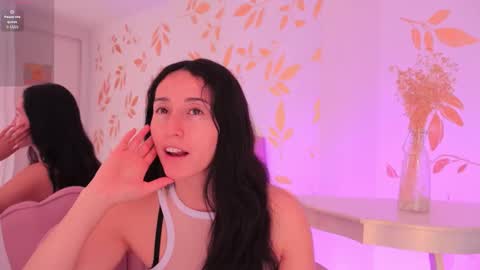 Snapshot of ginevra_esposito chatting on March 26, 12:44 pm Ginn online show from March 26, 12:44 pm