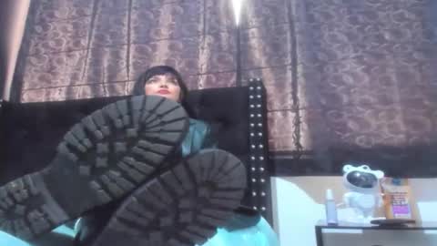 Miss online show from February 17, 6:47 pm