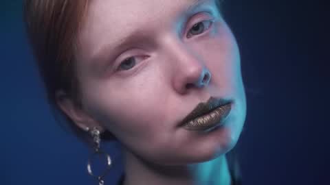        im expecting 350 thumbs up on my altar   online show from October 9, 10:19 pm