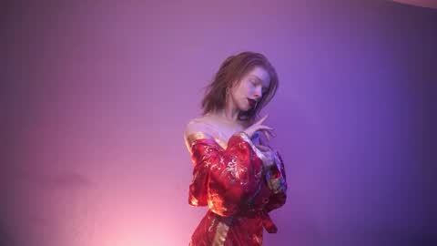        im expecting 350 thumbs up on my altar   online show from February 9, 10:14 pm