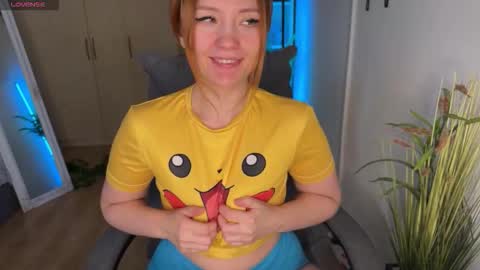 Snapshot of ginger_lure chatting on March 18, 8:28 am Valery online show from March 18, 8:28 am