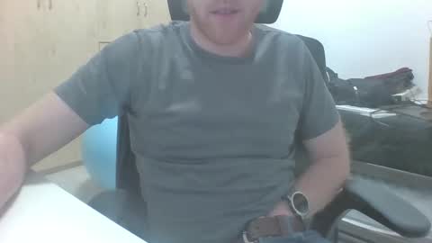 Snapshot of ginger_xxx chatting on May 10, 5:51 pm mike online show from May 10, 5:51 pm
