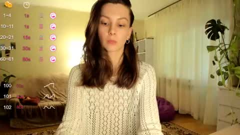 Snapshot of gingerbread__house chatting on June 10, 4:17 pm Vasilisa online show from June 10, 4:17 pm