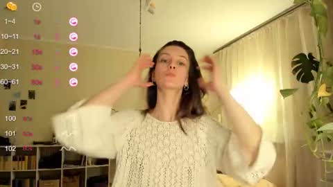 Snapshot of gingerbread__house chatting on June 24, 6:29 pm Vasilisa online show from June 24, 6:29 pm
