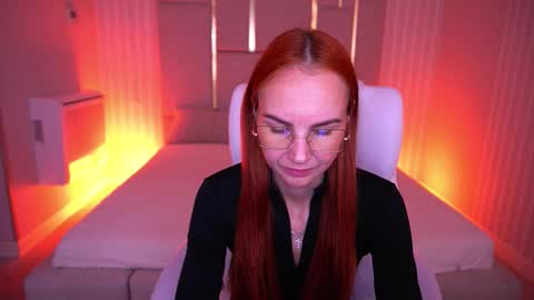 Snapshot of gingergazee chatting on November 3, 8:04 am GinegerGazee online show from November 3, 8:04 am