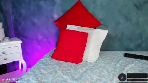 Snapshot of gingermoon_ chatting on May 7, 1:27 pm Ginger online show from May 7, 1:27 pm