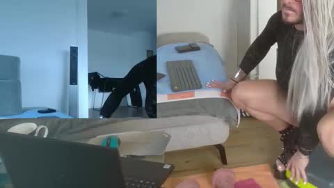 GingerPink online show from December 5, 1:09 pm