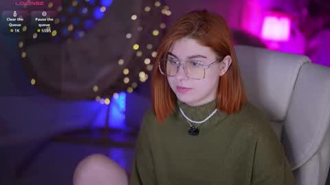 Snapshot of gingerrpink chatting on March 25, 7:25 am Ginger Pink online show from March 25, 7:25 am