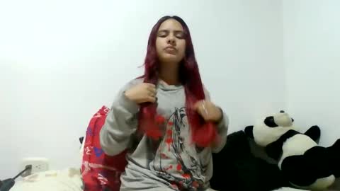 Snapshot of ginniwest chatting on October 6, 6:22 am GinniWest online show from October 6, 6:22 am