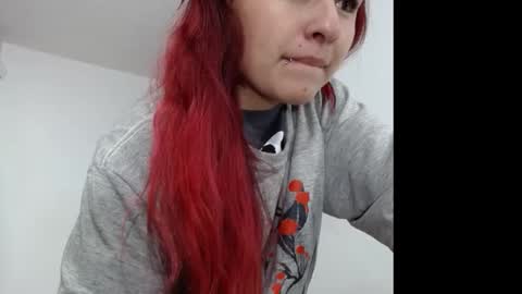 Snapshot of ginniwest chatting on October 7, 5:59 am GinniWest online show from October 7, 5:59 am