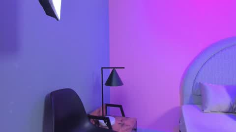 ginny_lee online show from March 28, 11:54 am