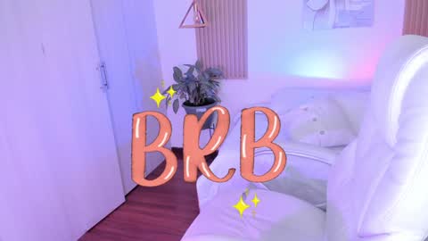 Kendall online show from January 17, 5:41 pm