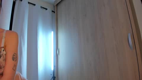 Ginevra online show from September 28, 1:22 am