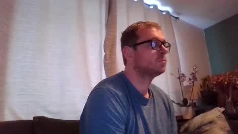 Snapshot of ginwood chatting on February 21, 1:34 pm ginwood online show from February 21, 1:34 pm