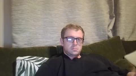 Snapshot of ginwood chatting on March 19, 10:14 pm ginwood online show from March 19, 10:14 pm