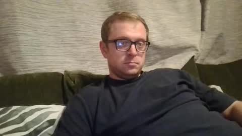 Snapshot of ginwood chatting on March 20, 7:30 pm ginwood online show from March 20, 7:30 pm