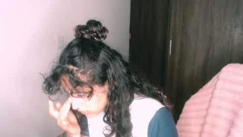 giny_bean online show from May 13, 10:01 am