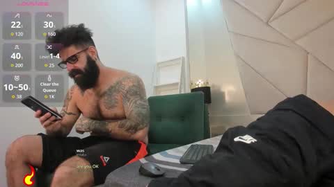 gio_lorenz online show from December 1, 1:16 pm