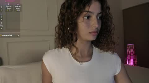 Snapshot of gio_palacios chatting on April 7, 2:17 pm Gio online show from April 7, 2:17 pm