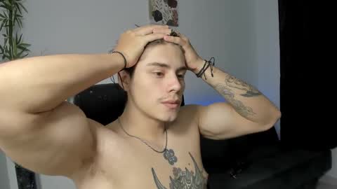 Snapshot of gio_russo chatting on December 21, 6:30 am GioRusso online show from December 21, 6:30 am