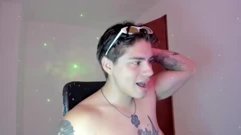 Snapshot of gio_russo chatting on September 12, 9:26 pm GioRusso online show from September 12, 9:26 pm