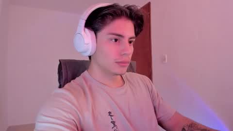 Snapshot of gio_russo chatting on October 7, 4:37 pm GioRusso online show from October 7, 4:37 pm