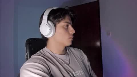 Snapshot of gio_russo chatting on October 8, 11:35 pm GioRusso online show from October 8, 11:35 pm