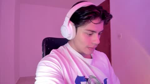 Snapshot of gio_russo chatting on October 12, 6:40 pm GioRusso online show from October 12, 6:40 pm