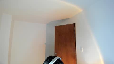 Snapshot of gio_russo chatting on November 2, 2:25 am GioRusso online show from November 2, 2:25 am